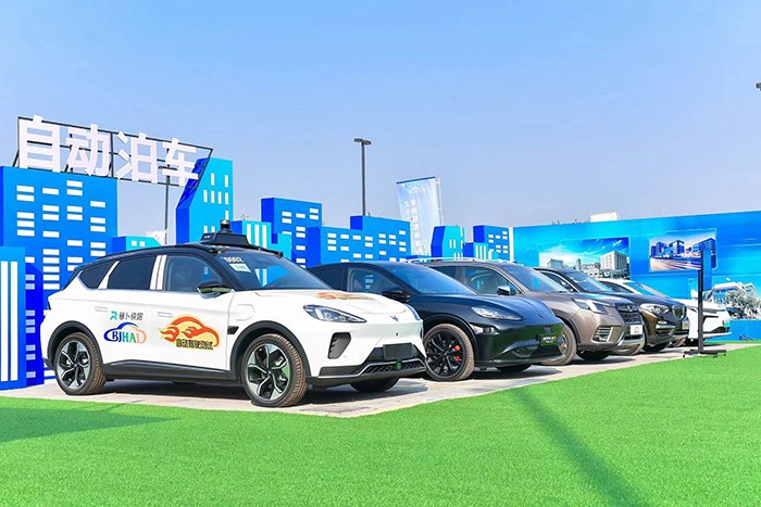 智能網(wǎng)聯(lián)汽車時代：硬件為根，軟件為魂，數(shù)據(jù)為基！